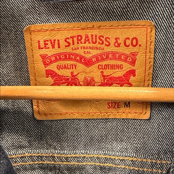 Levi's Dark Blue Denim Jacket - Picture 6 of 10